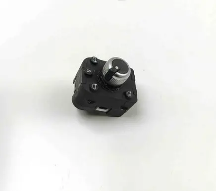 Audi Q2 - Wing mirror switch 4M0959565T