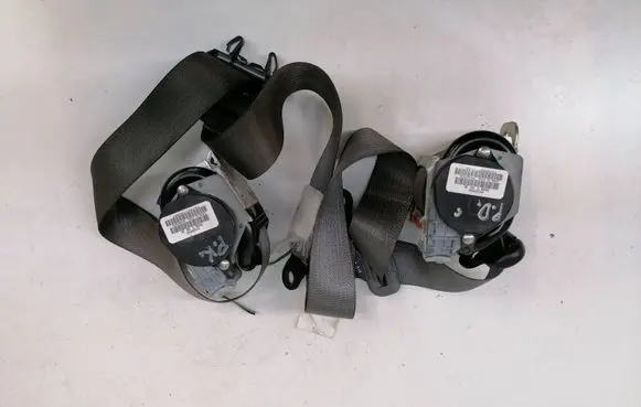 Chrysler Sebring (JS) Front seatbelt P0YX331D5AE TA1241722287