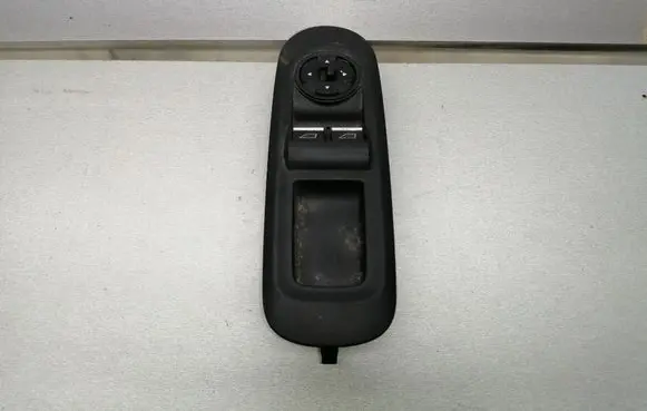 Ford Galaxy Electric window control switch 7S7T14A132CB