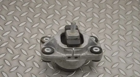 Land Rover Range Rover Sport L494 Engine mount bracket FPLA6A003BC