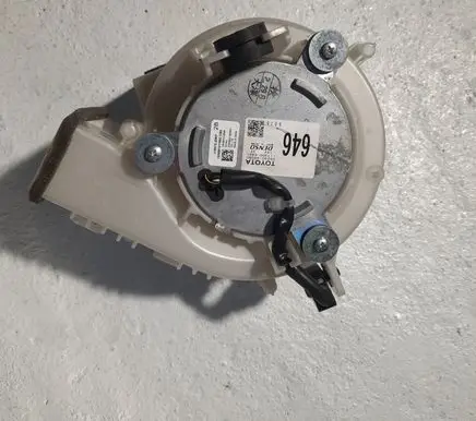 Toyota RAV 4 (XA40) Hybrid/electric vehicle battery fan 1173006461
