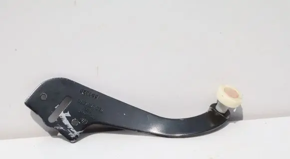 Volkswagen Transporter - Caravelle T6 Sliding door upper roller guide/hinge 7E0843436B