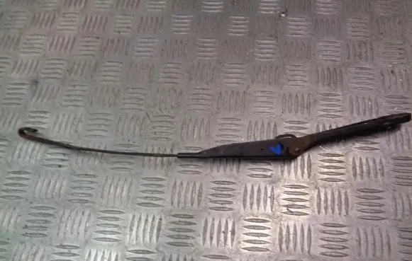 Renault Kangoo I Front wiper blade arm