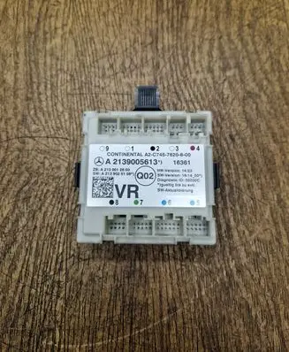 Mercedes-Benz E W213 Door control unit/module A2139005613
