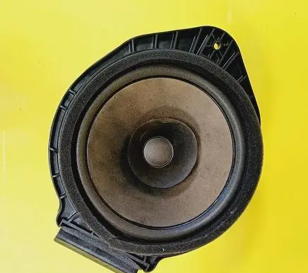 Opel Astra J Rear door speaker 5656