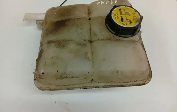 Mazda 3 I Coolant expansion tank/reservoir 3M5H8K218