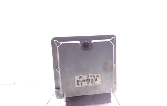 Volkswagen PASSAT B5 Engine control unit/module 038906019BJ 0281010176