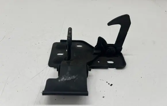 Volkswagen Touareg I Engine bonnet/hood lock/latch loop/hook 