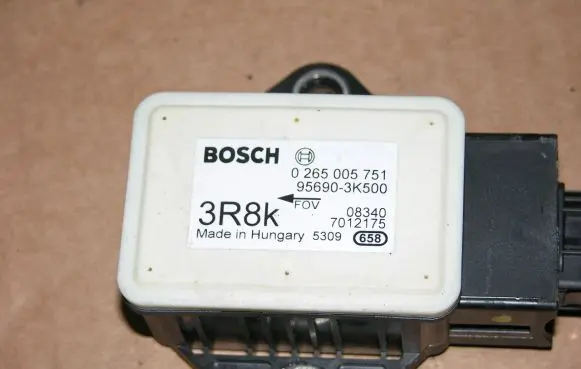 Hyundai i20 (PB PBT) ESP acceleration yaw rate sensor