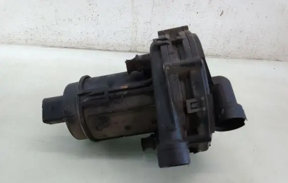 Volkswagen New Beetle Secondary air pump 94015AC100