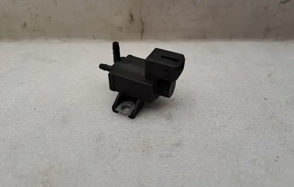 Valve vacuum