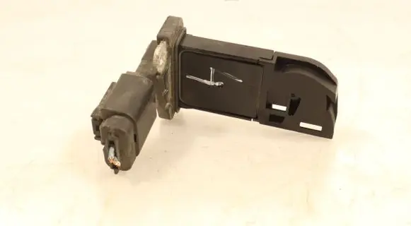Ford C-MAX I Mass air flow meter 7M5112B579BB