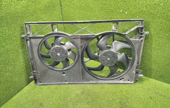 Renault Trafic III (X82) Radiator cooling fan shroud 214816680R 93868357 1180618X