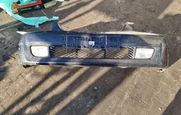 Mazda 323 F Front bumper