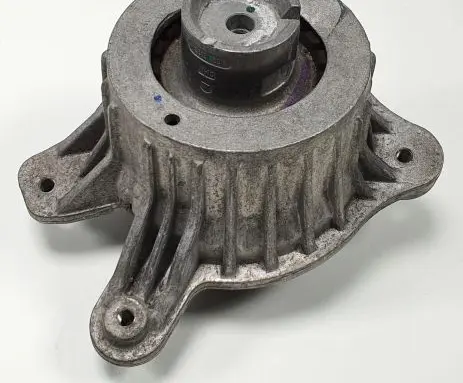 Mercedes-Benz C W205 Engine mount vacuum valve A2052400200