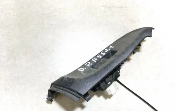 Nissan Almera N16 Electric window control switch 82960bm700