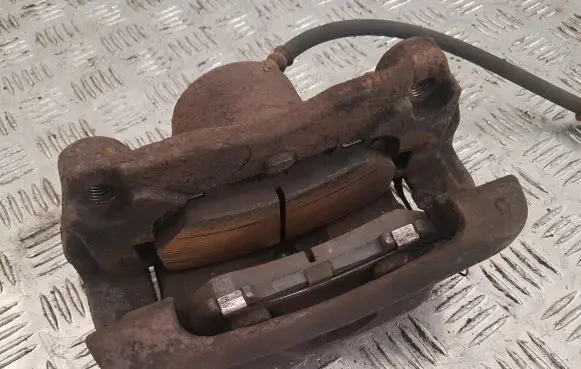 Nissan X-Trail T32 Front brake caliper 410014BA0C