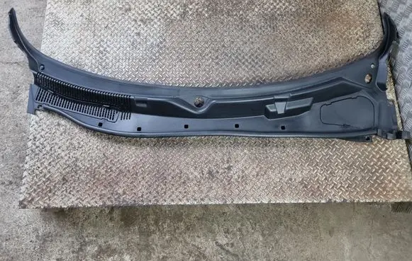 Wiper trim