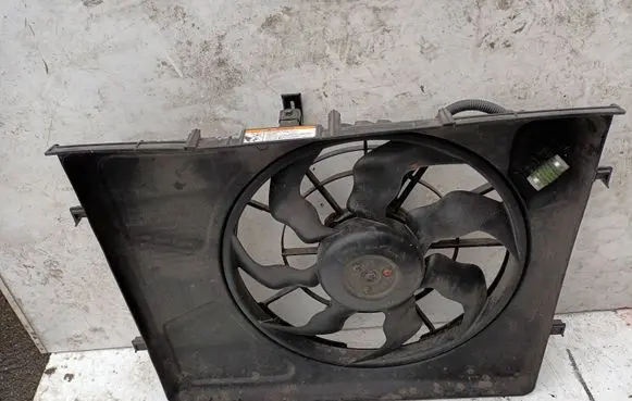 KIA Ceed Air conditioning (A/C) fan (condenser) 