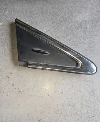 Toyota Avensis T270 Other exterior part 6011705021