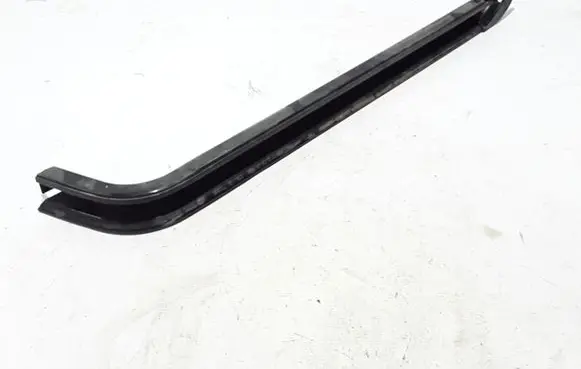 Chrysler Pacifica Sliding door middle roller runner 68186027AA