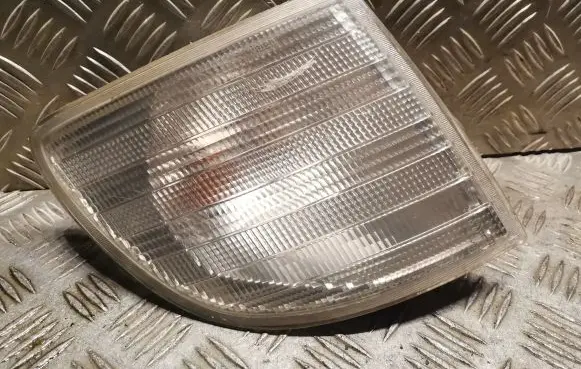 Mercedes-Benz Vito Viano W638 Front indicator light