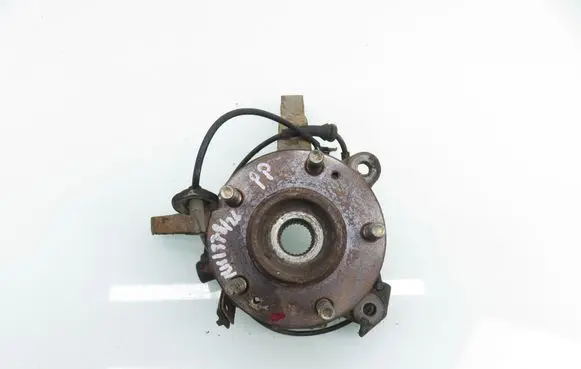 Hyundai Santa Fe Front wheel hub spindle knuckle 