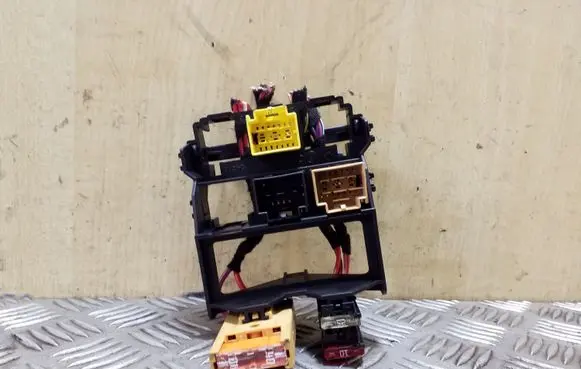 Audi Q5 SQ5 Fuse module 8K0937545B