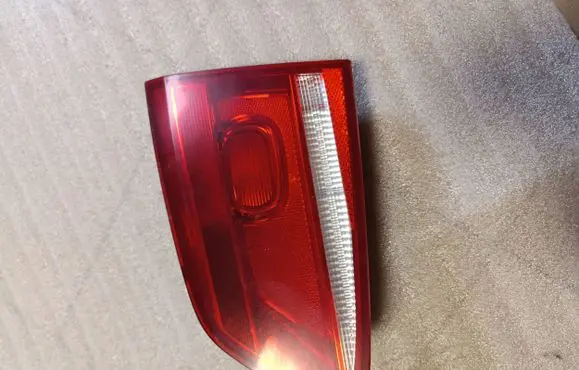 Volkswagen PASSAT B7 Tailgate rear/tail lights