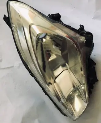 Suzuki Swift III Headlight/headlamp W2962