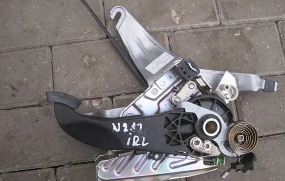 Mercedes-Benz E W212 Handbrake/parking brake lever assembly A2124200384