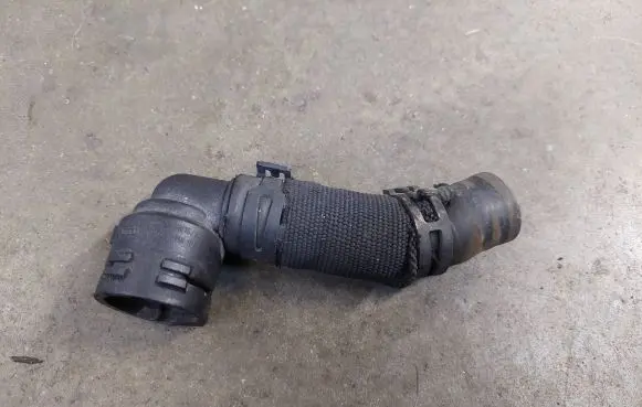 Volkswagen PASSAT B6 Engine coolant pipe/hose 1k0124291j