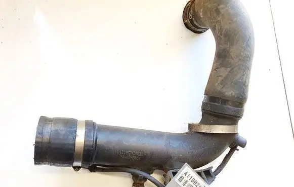 Toyota Auris 150 Intercooler hose/pipe 173620R021