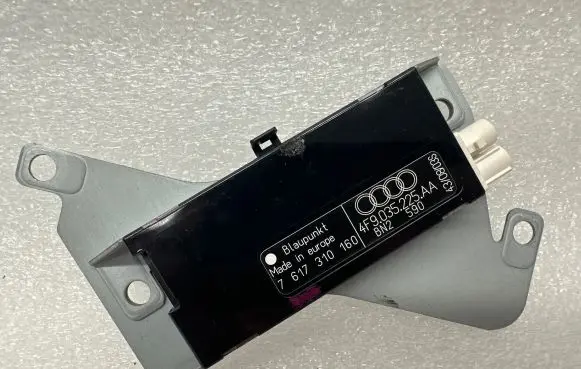 Audi A6 S6 C6 4F Antenna control unit 4F9035225AA 7617310160