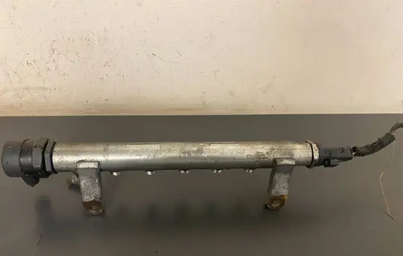 Citroen C5 Fuel main line pipe DW12BTED4 9656917280 9656817280