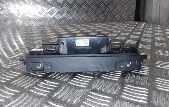 Lexus ES 300h (6th Gen) Seat heating switch 8475233380
