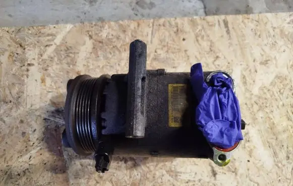 Ford Mondeo MK IV Air conditioning (A/C) compressor (pump) 6G9119D620FE 6G9119D620