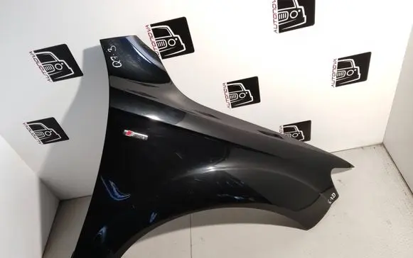 Audi Q7 4L Fender