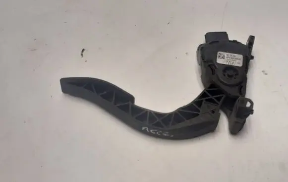 Audi A6 S6 C6 4F Accelerator throttle pedal 8K1721523 6PV00950500 13102007