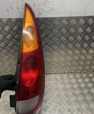Nissan Almera Tino Rear/tail lights