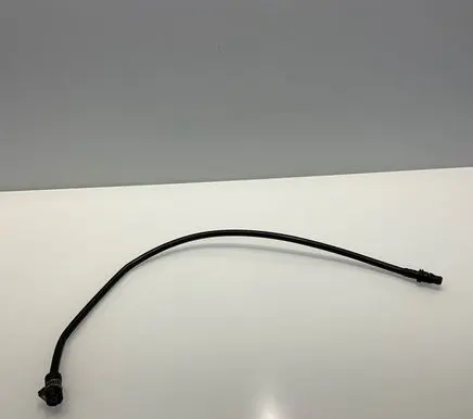 Engine coolant pipe/hose