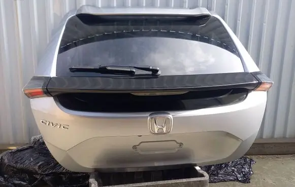 Honda Civic X Tailgate/trunk/boot lid