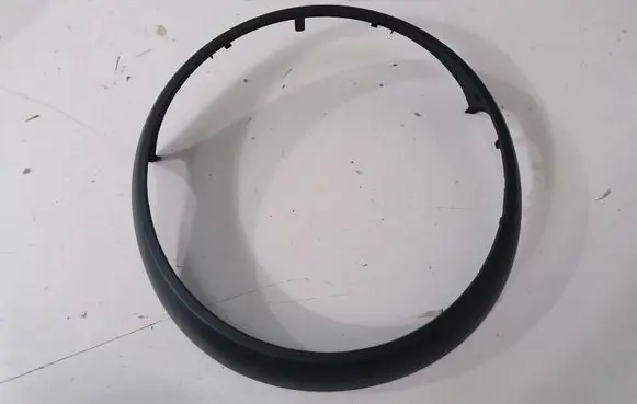 Mini Cooper Countryman R60 Radio/GPS head unit trim 9332785