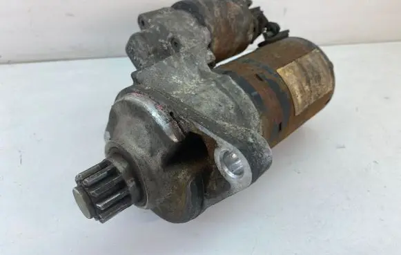 Volkswagen PASSAT CC Starter motor