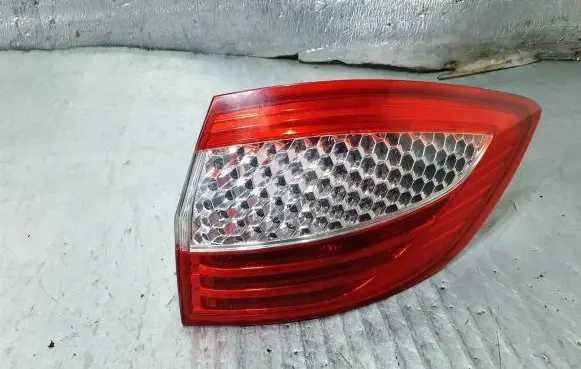 Ford Mondeo MK IV Rear/tail lights 7S71-13404-B