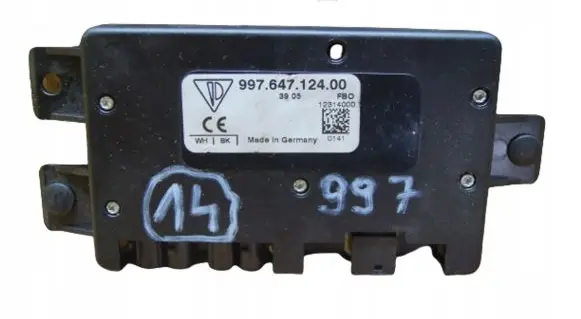 Porsche 911 997 Aerial antenna amplifier 99764712400