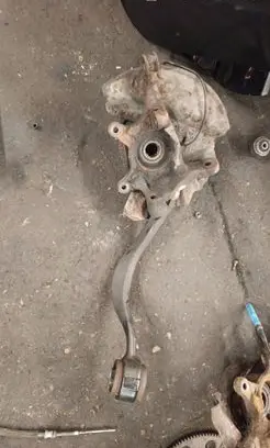 BMW X5 E53 Front wheel hub spindle knuckle