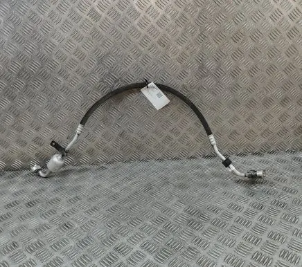 BMW i3 Air conditioning (A/C) pipe/hose 9291153