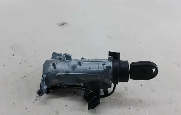 Volkswagen Golf V Ignition lock 1K0905851B