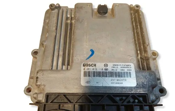 Renault Master III Engine control unit/module ECU 0281019110 237102265R 237102639R